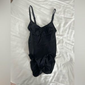 Skims Seamless Sculpt Bodysuit